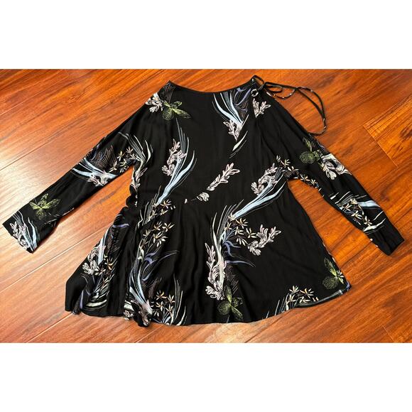 Free People Cold Shoulder Floral Blouse Women's Small Black Asymmetrical Straps - Picture 2 of 8